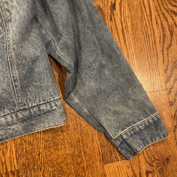 Forever 21 Sherpa fleece lined denim jean jacket size small - Picture 4 of 7